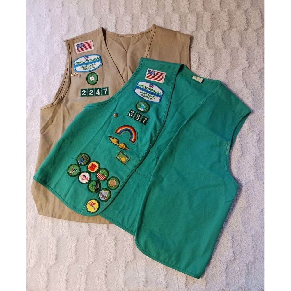 Lot Of 2 Vintage Y2K 2000s Girl Scouts Green/Beige Vest w/Patches Youth Size XL